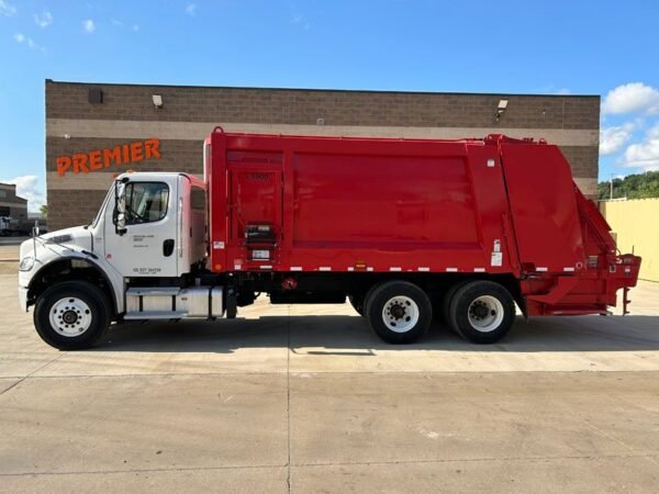 L5909 - 2023 FREIGHTLINER M2 106 REAR LOADER - Image 7