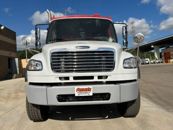 L5942 - 2023 FREIGHTLINER M2 106 REAR LOADER - Image 3