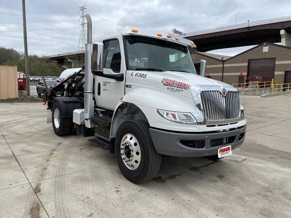 L6385 - 2024 INTERNATIONAL HV607 CONTAINER DELIVERY TRUCK - Image 7