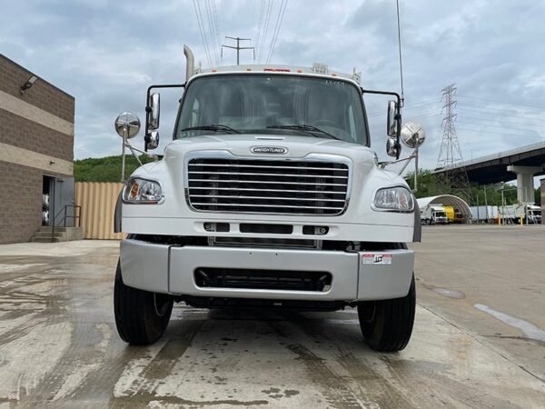 L6062 - 2023 FREIGHTLINER M2 106 REAR LOADER - Image 6